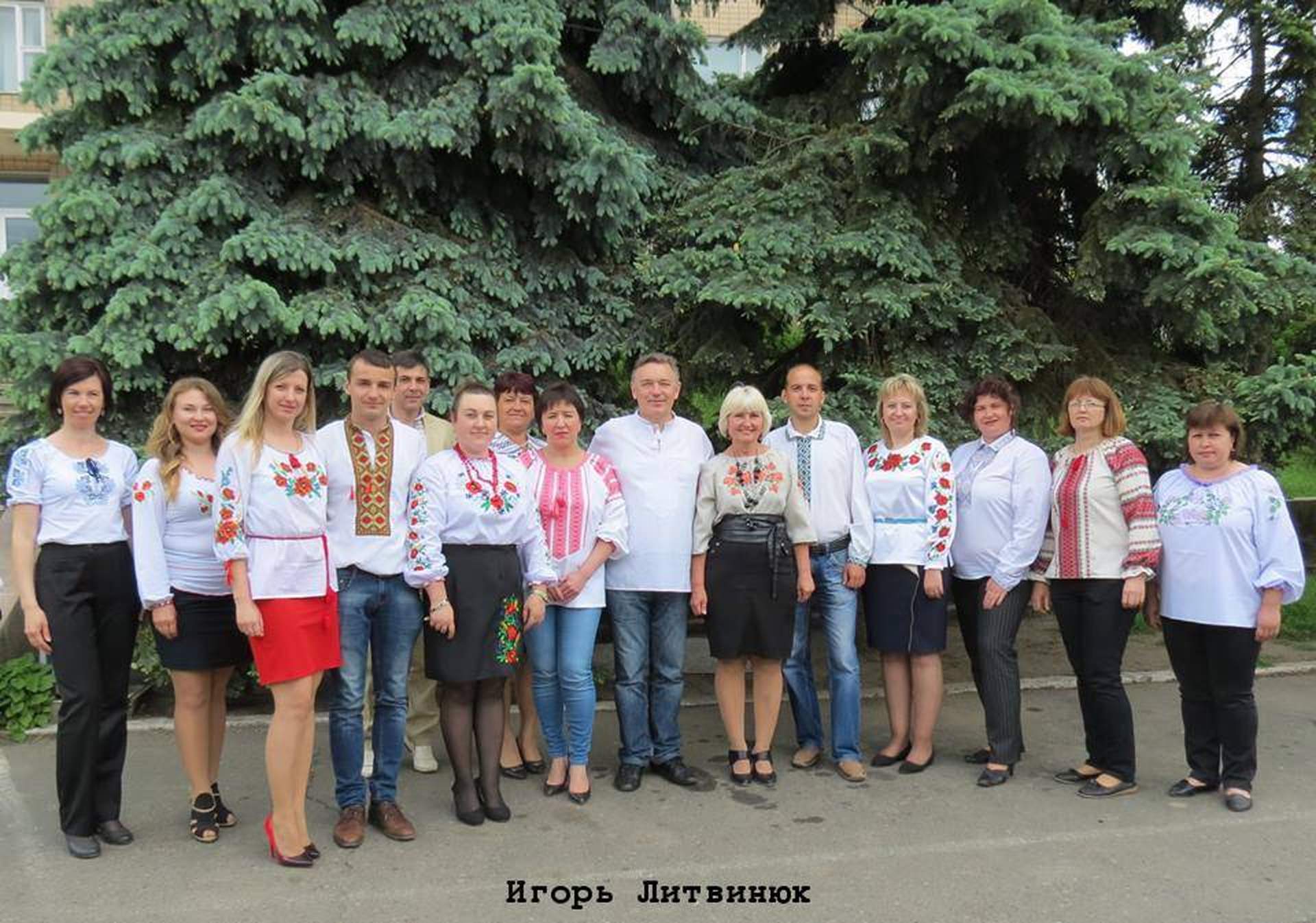 Какие вышиванки выбрали всеукраинские и одесские политики в праздник