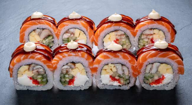 Популярність японської кухні в Одесі: чому роли залишаються у тренді