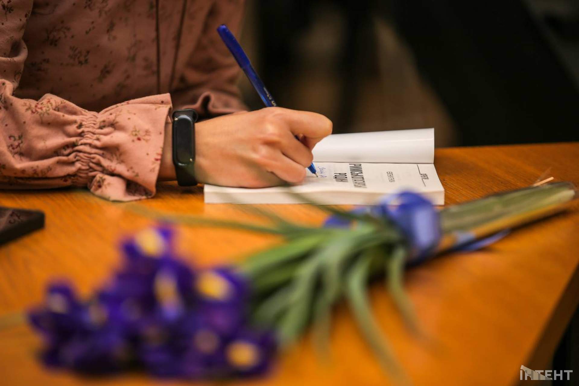 Одеситам презентували книгу редакторки Інтента, присвячену кримським татарам