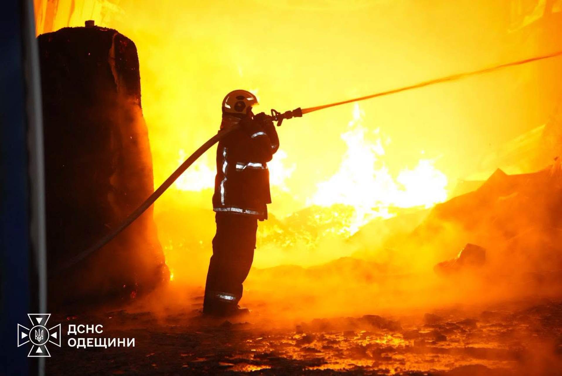 Енергооб’єкт і підприємство потрапили під удар росії на Одещині