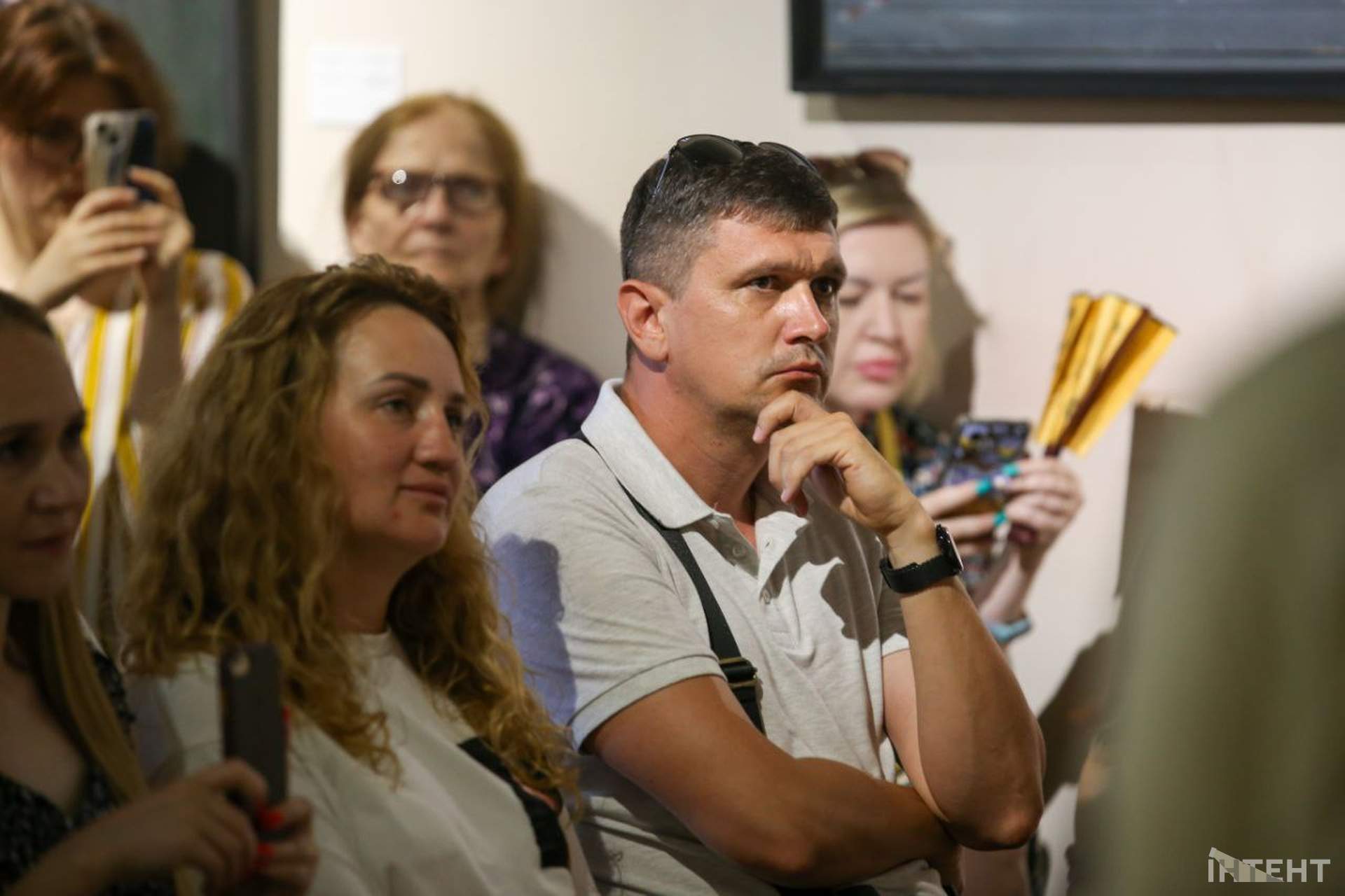 "Надламаний голос моря": лауреатка Шевченківської премії та одеський поет читали вірші