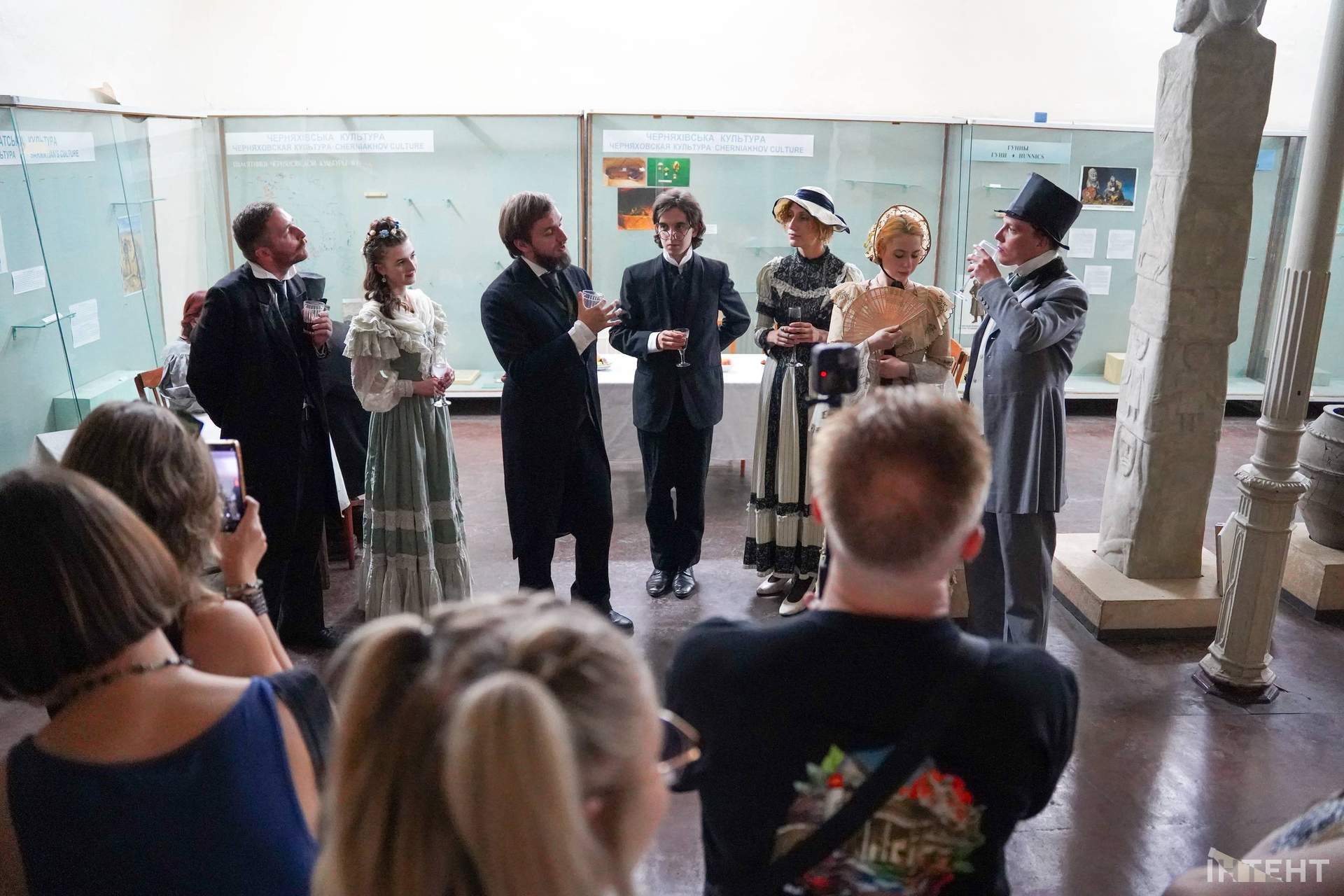 Київські театрали оживили історію Одеського археологічного музею