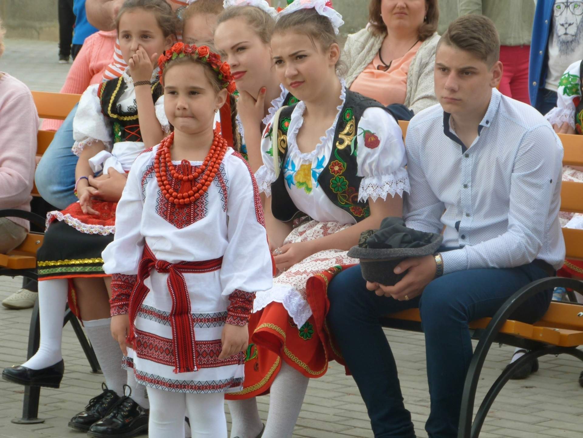 У Доброславі урочисто відкрили "Японський сад" з сакурами, золотими рибками і скульптурами