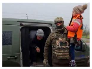 Майже 370 дітей евакуйовано з небезпечних районів Херсонщини