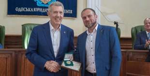 НАБУ: висновки розслідування стосовно нагороди від Ківалова є службовою інформацією