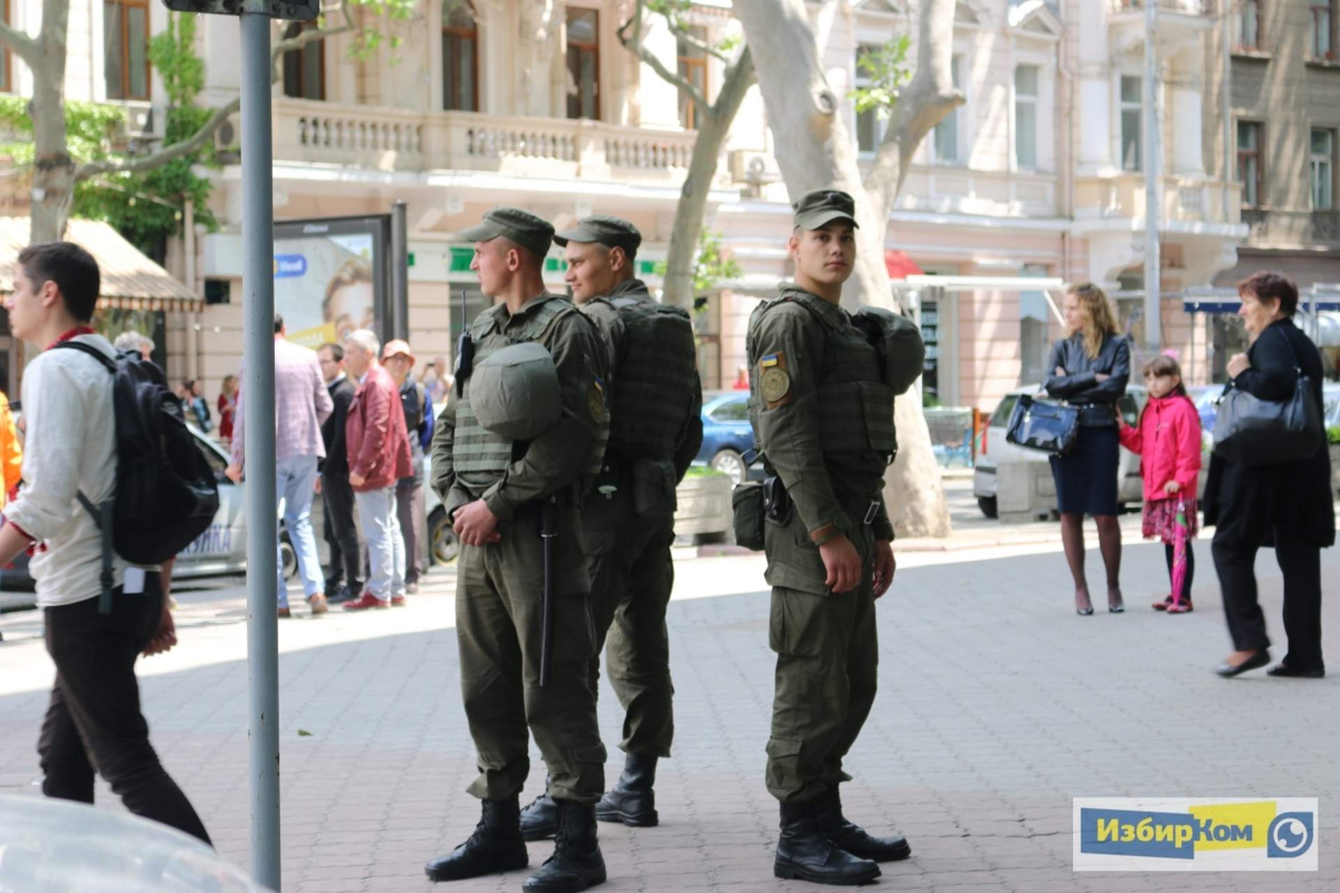 В Одессе состоялся юбилейный десятый МегаМарш в вышиванках