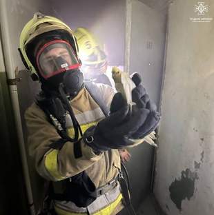 На Миколаївщині врятували з вогню 8 людей і три папуги