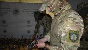 Поліцейські спецпідрозділи отримали від громади Миколаєва FPV-дрони
