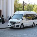 В Одесі попрощалися із вбитими російською ракетою немовлям, його мамою та бабусею