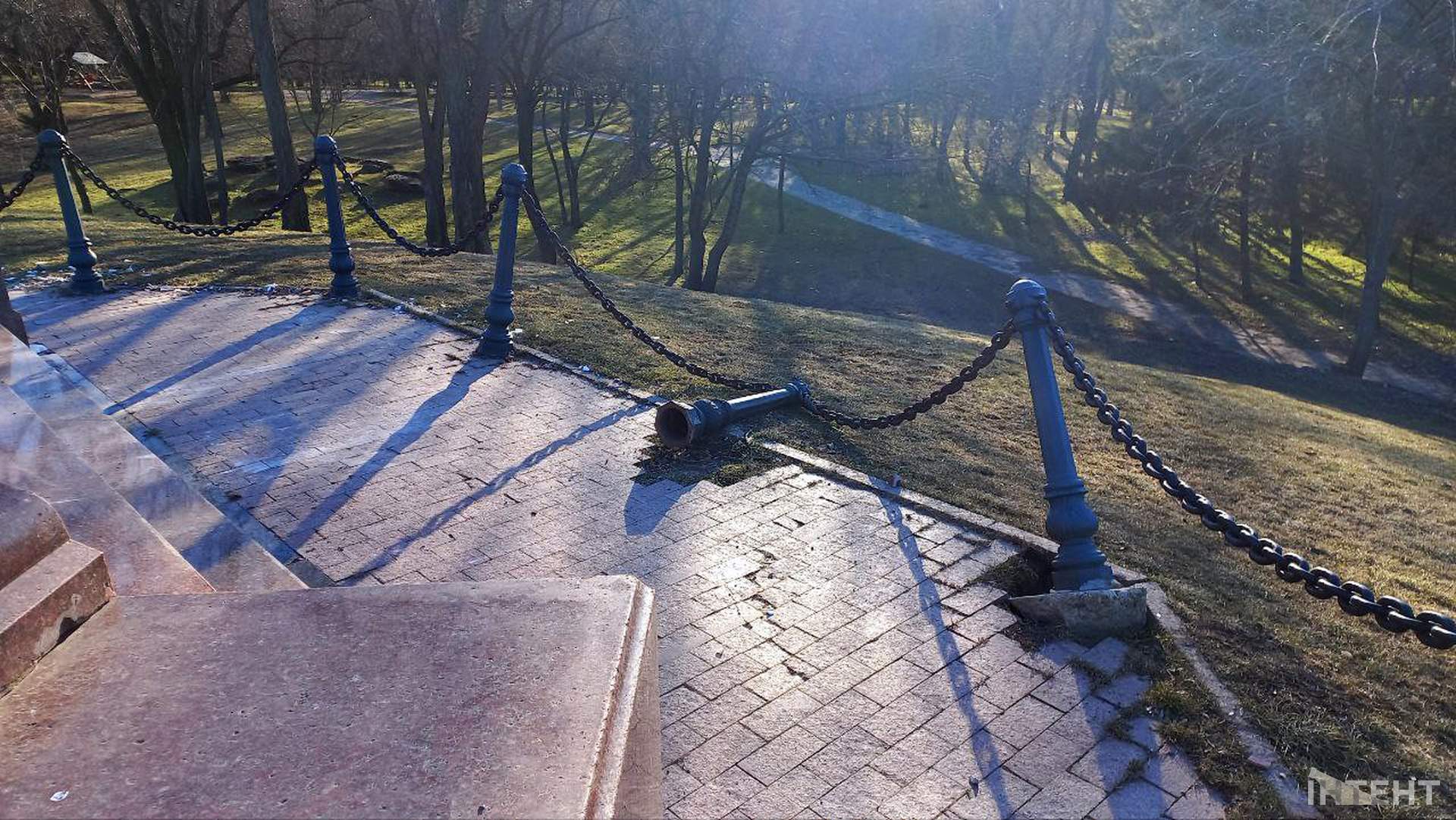 В Одесі розбили символ російської імперії