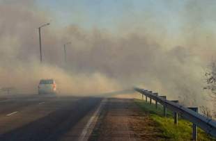В оккупированном Крыму масштабный пожар угрожал трем населенным пунктам