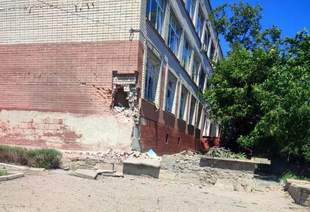 Окупанти знову обстріляли Херсон: дві людини поранено