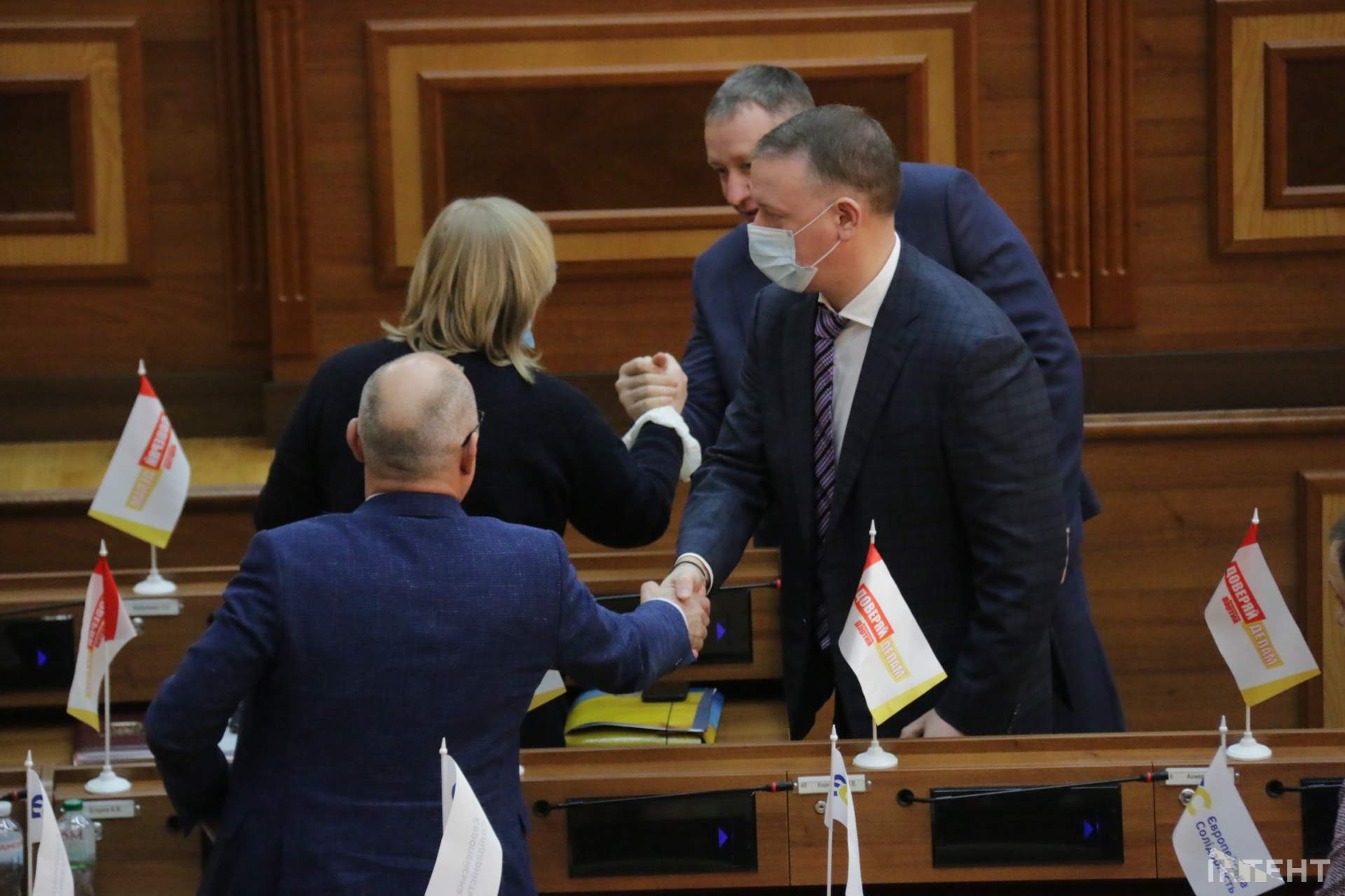 Мітинги та депутати в об'єктиві ІзбірКому