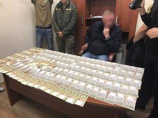 Заместителя главы Фонтанского сельсовета подозревают в вымогательстве взятки