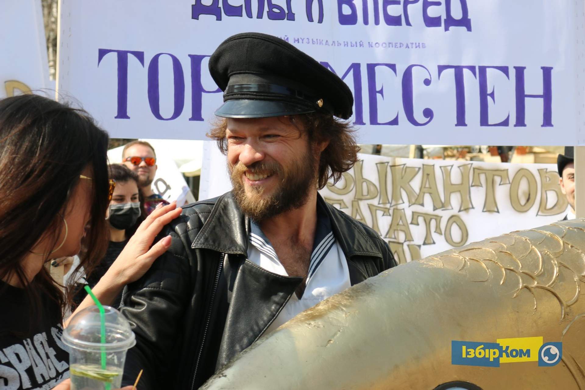 Парад Юморины 2019: зомби, клоуны и Чарли Чаплины