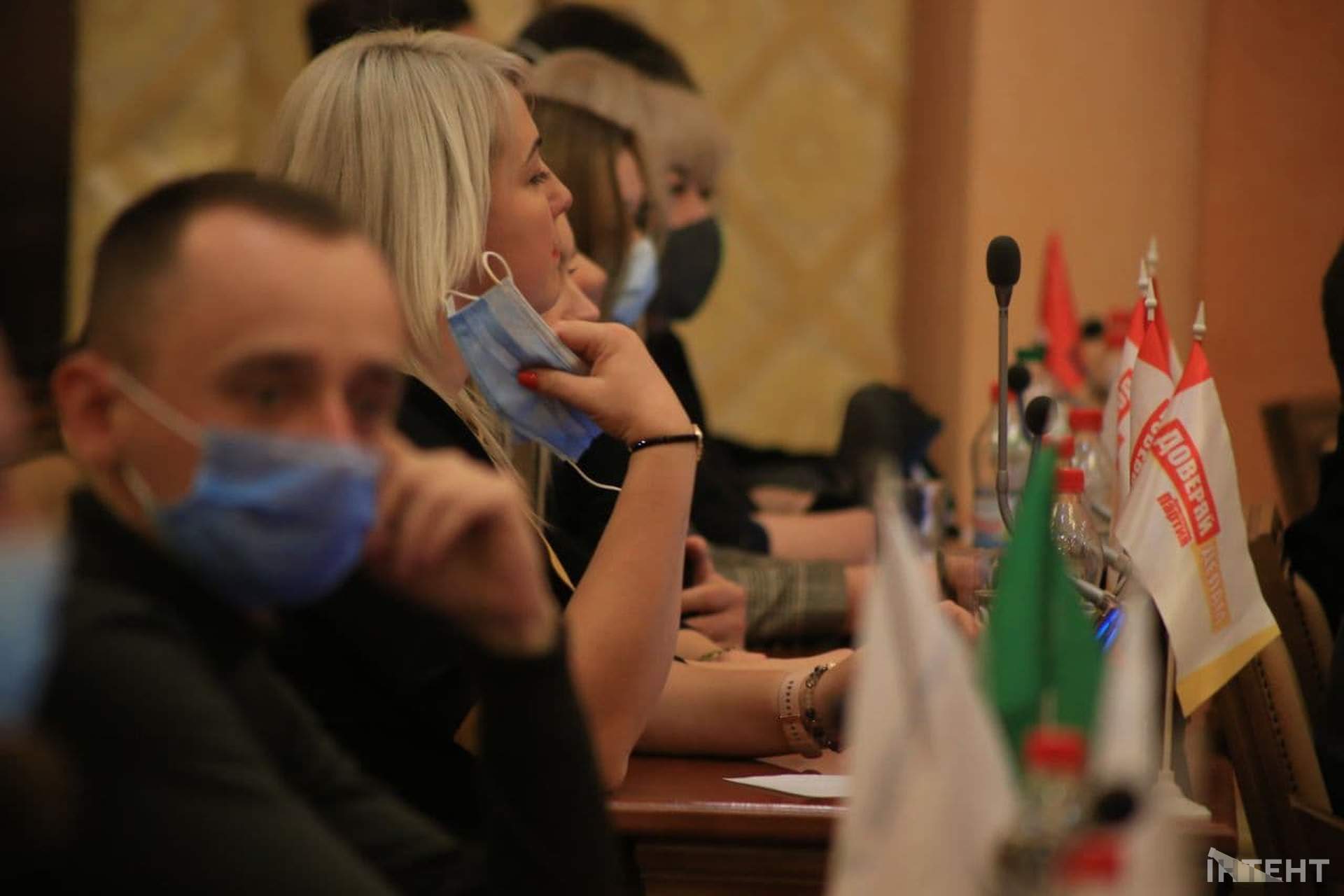 Кадрова сесія Одеської міськради в обличчях