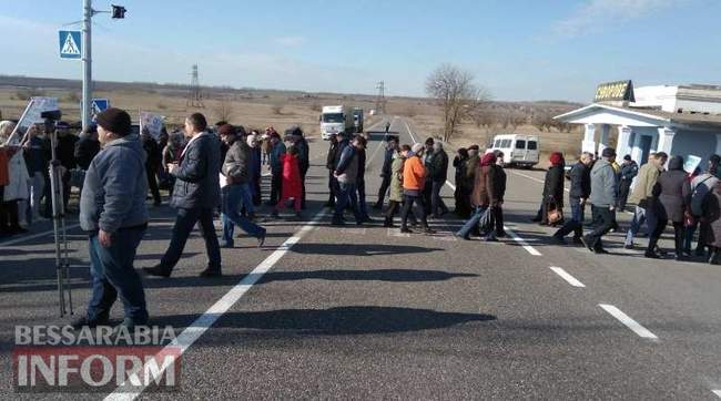 К инициативной группе из Суворово в перекрытии трассы присоединились соседи