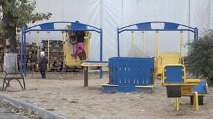 На Миколаївщині облаштували дитячий майданчик біля укриття