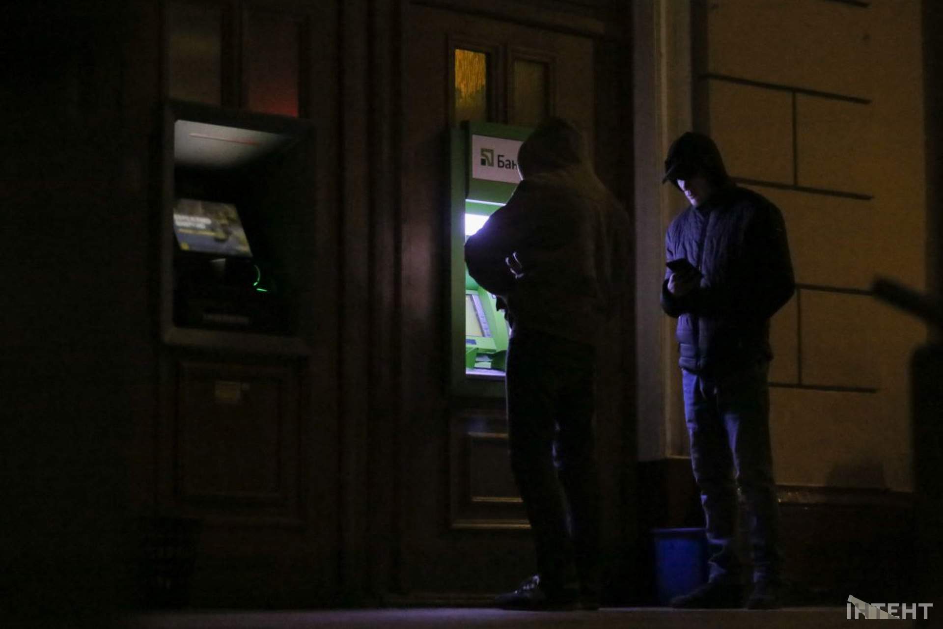 Одеса у темряві: після ракетних ударів місто залишилося без світла