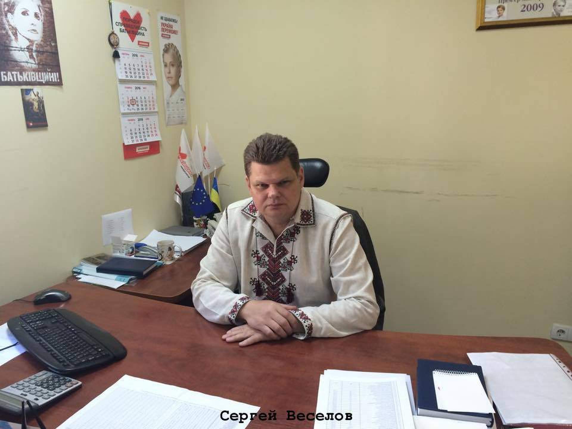Какие вышиванки выбрали всеукраинские и одесские политики в праздник