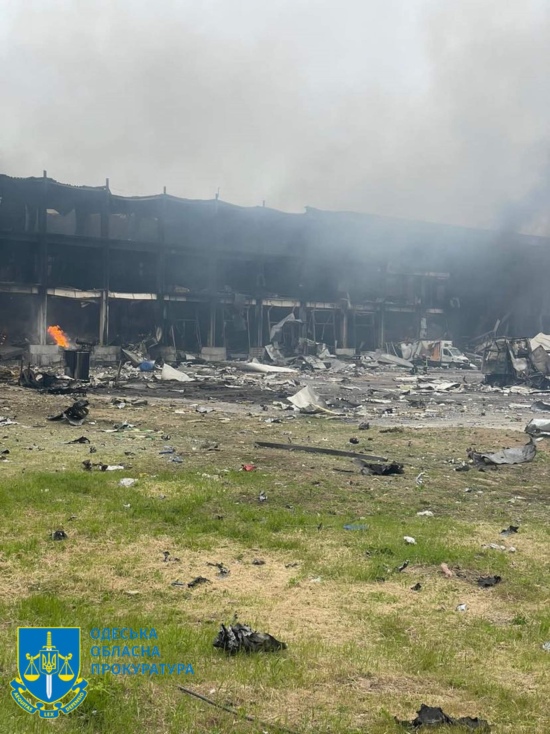 Ворожі ракети знищили базу відпочинку та склад Червоного Хреста на Одещині