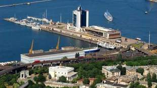 Contractor suspected of fraud is awarded the contract to repair tracks in Odesa port