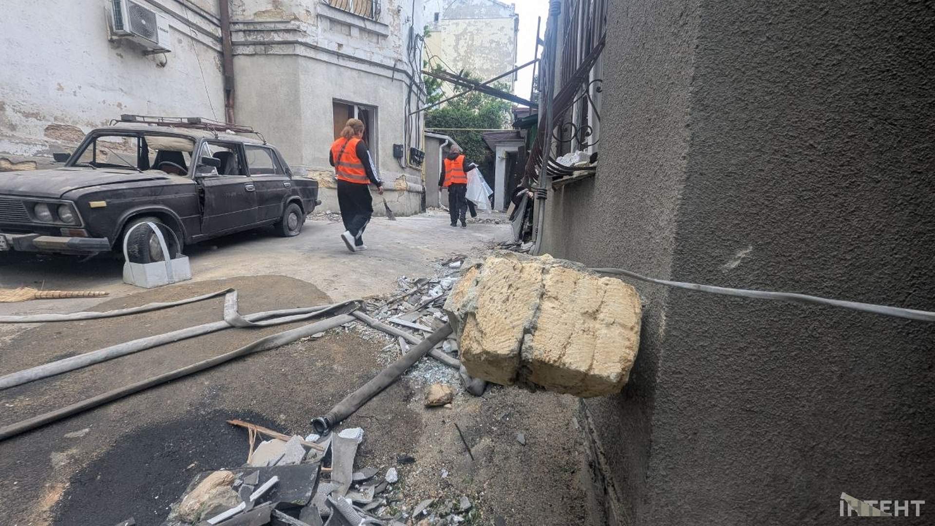 Від нічного удара росіян в Одесі постраждала дитина