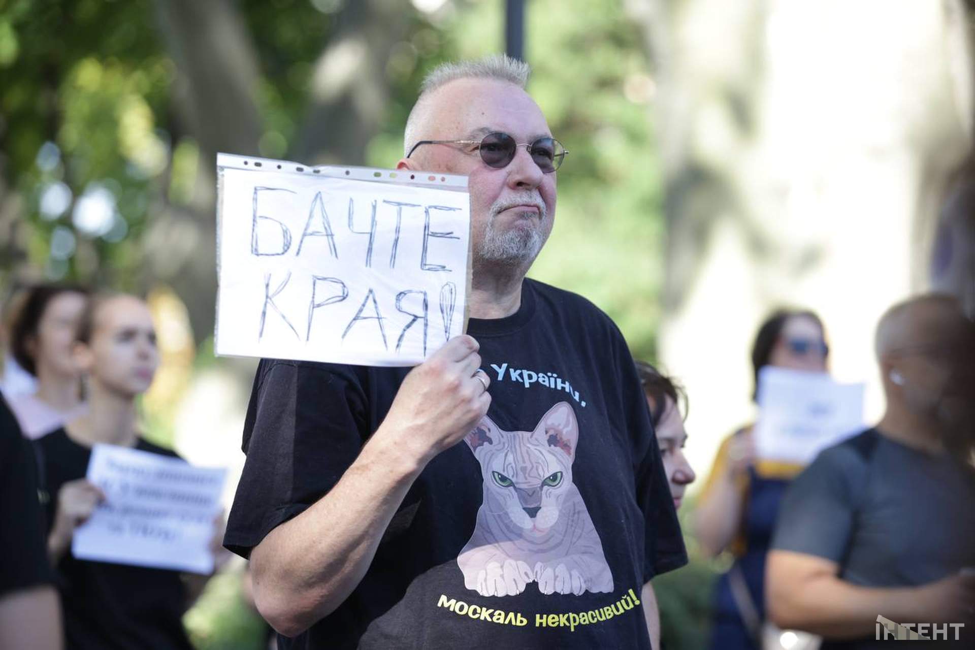Гєна виходь: одесити шостий день поспіль мітингували під будівлею мерії