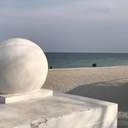 Вікенд на Ланжероні: смугасті стрічки не зупиняють одеситів, які вийшли погуляти