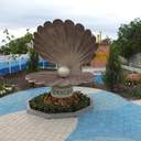 Під час фестивалю вуличного мистецтва у Доброславі відкрили металеву "перлинку"