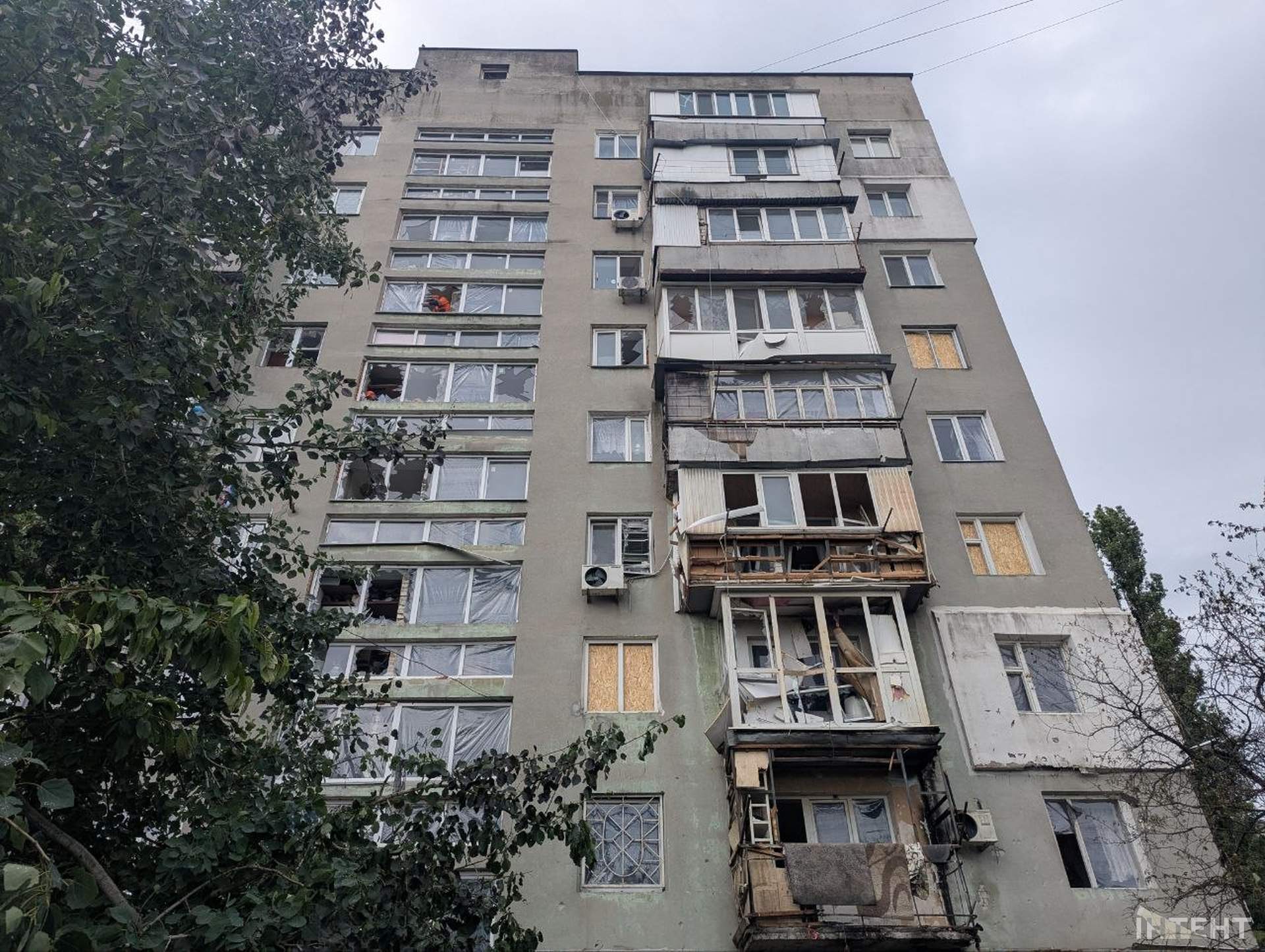 Внаслідок двох нічних атак в Одесі постраждали п'ять людей