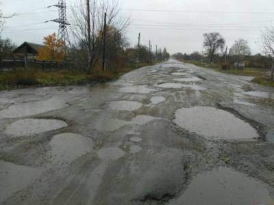 Ремонт разрушенной дороги в Раздельнянском районе перенесли на следующий год