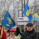 Одесситы принесли цветы к памятнику Шевченко и потребовали освободить Савченко