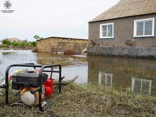 Жителям Миколаєва планують відкачати воду з підтоплених будинків