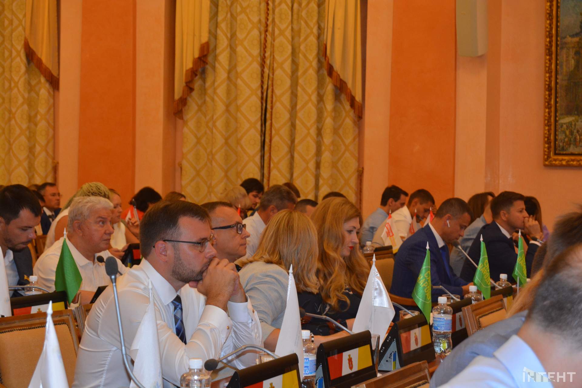 Пленарне засідання восьмої сесії Одеської міської ради у світлинах ІзбірКома