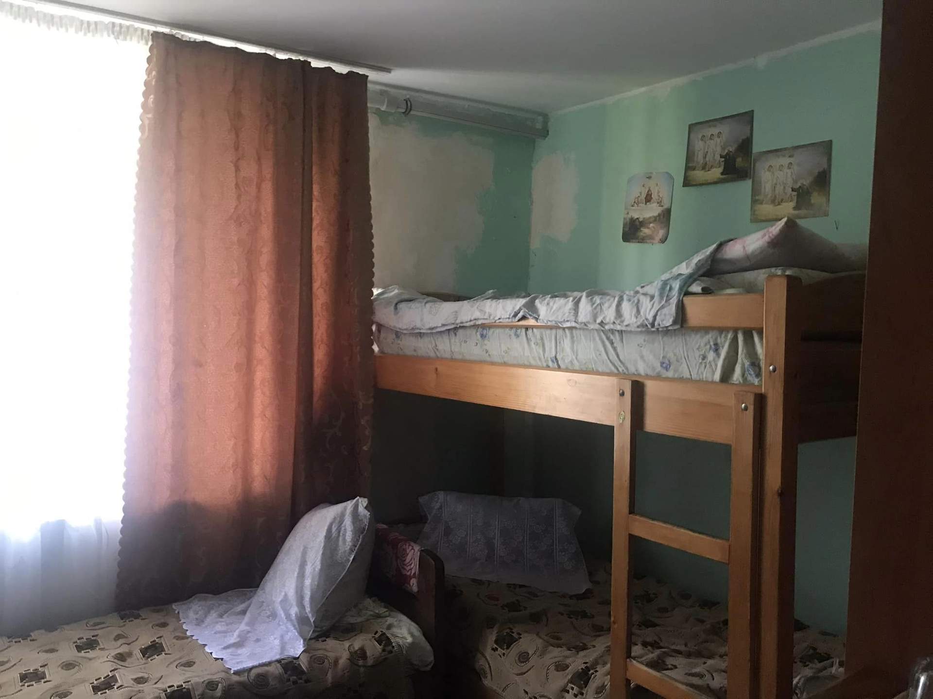 Праця за цукерки: представники омбудсмена відвідали психоневрологічний інтернат на Одещині