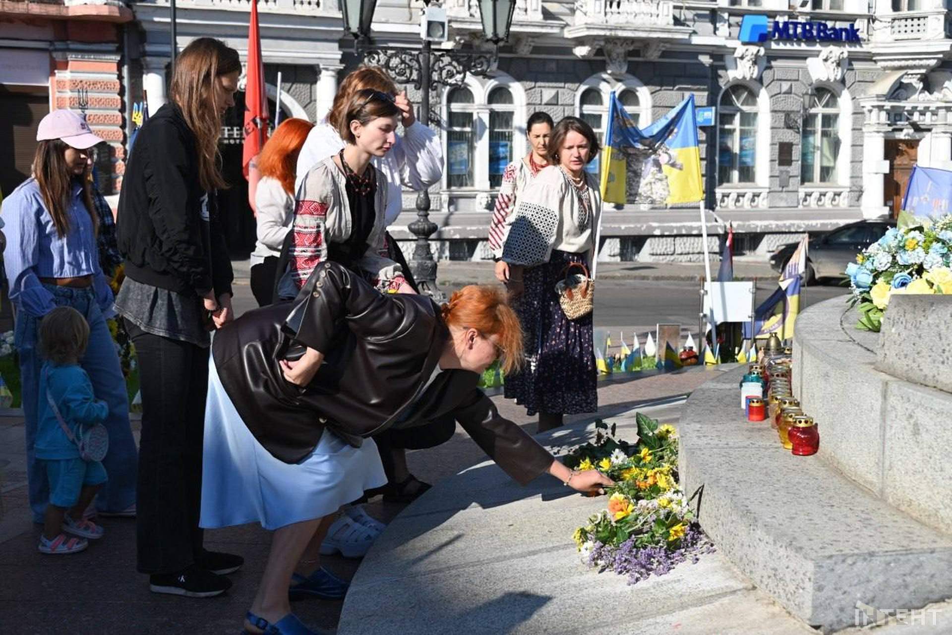 Одесити вшанували полеглих захисників України на Європейській площі