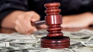 В Одесской области посредник во взяточничестве в 5 тысяч долларов отделался испытательным сроком вместо 5 лет