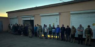 Біля кордону з Молдовою на Одещині затримали зерновоз із 23 чоловіками