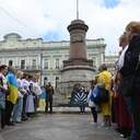 Лампадки, стрічки та хода пам’яті: в Одесі відбулася акція до Дня вишиванки