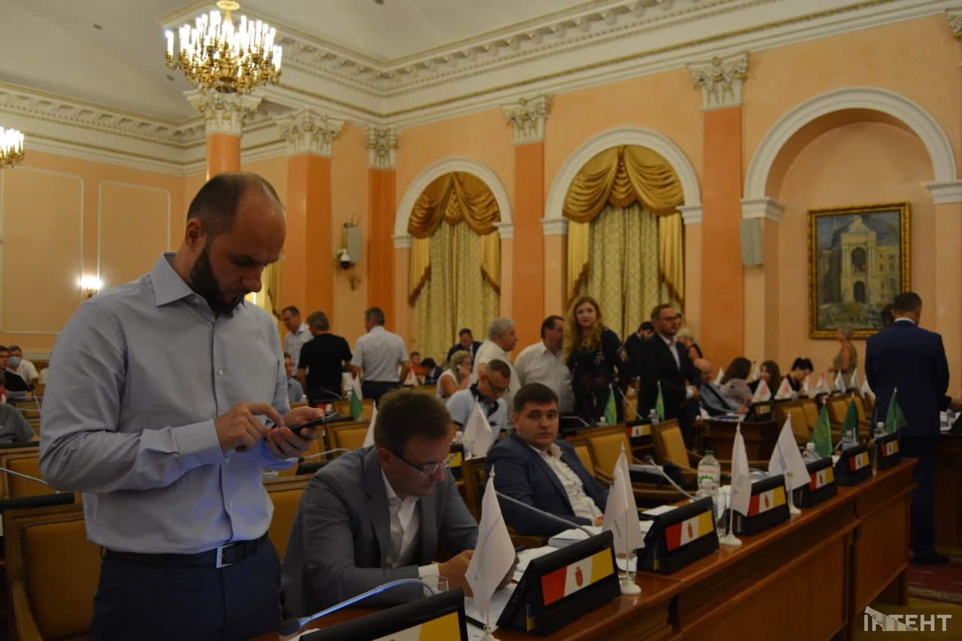 Пленарне засідання восьмої сесії Одеської міської ради у світлинах ІзбірКома