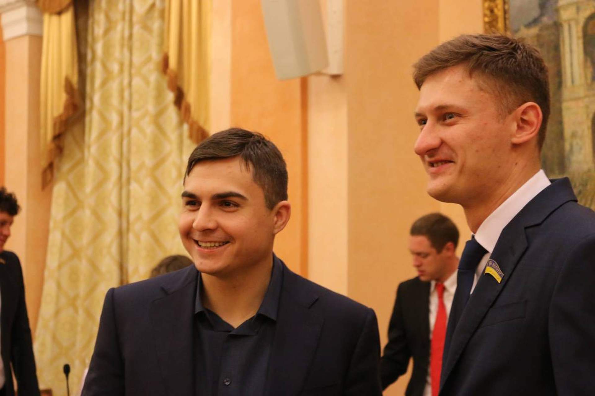 Сессия Одесского горсовета: "майдан" и переполненный зал