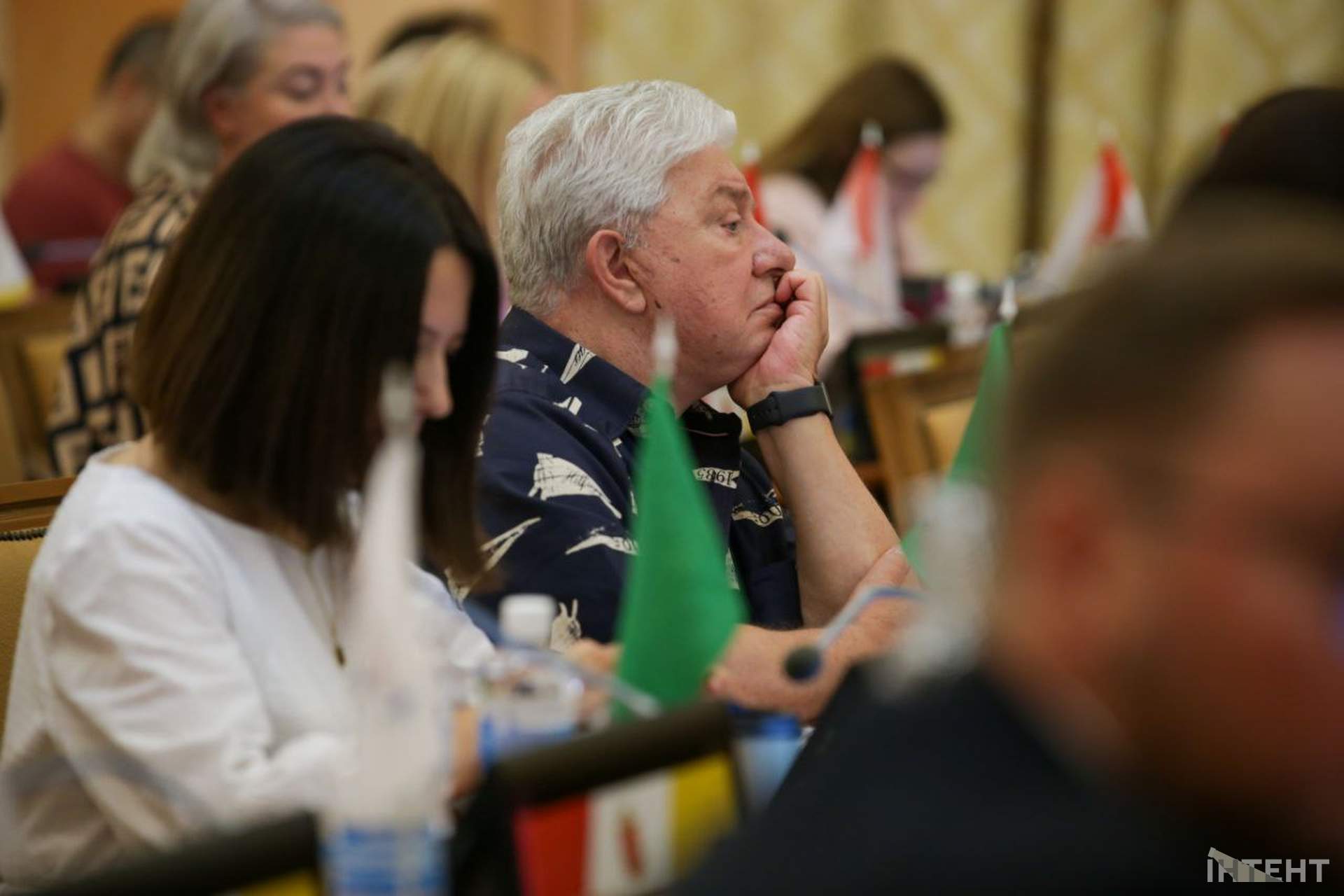 Обличчя та емоції: сесія Одеської міської ради в об'єктиві Інтента