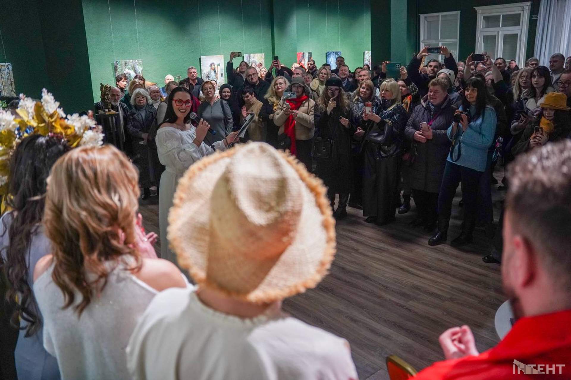 В Одесі відкрилася виставка, що поєднує фотографію й театр