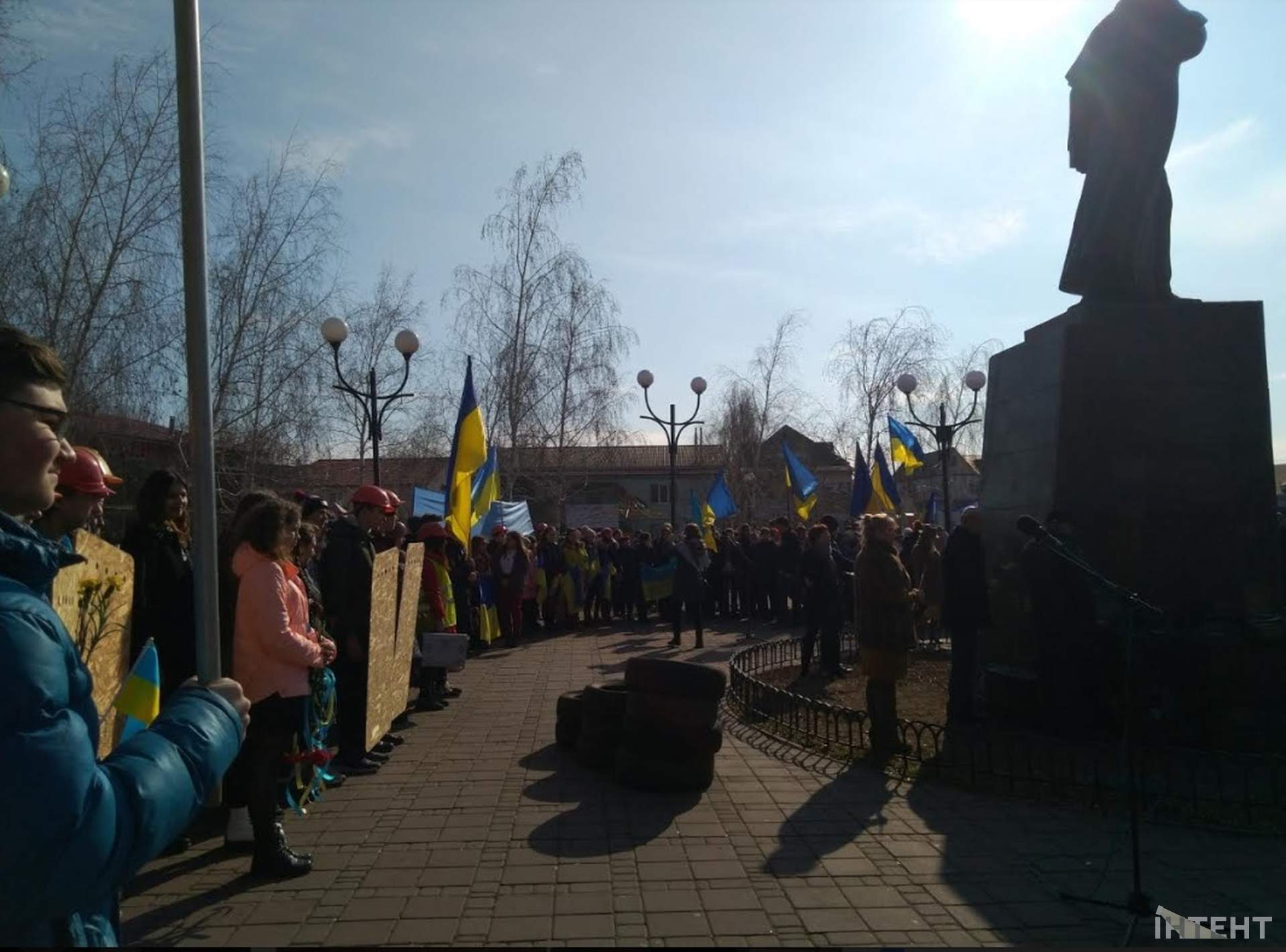 В Роздільній відбувся мітинг-реквієм пам’яті Героїв Небесної Сотні