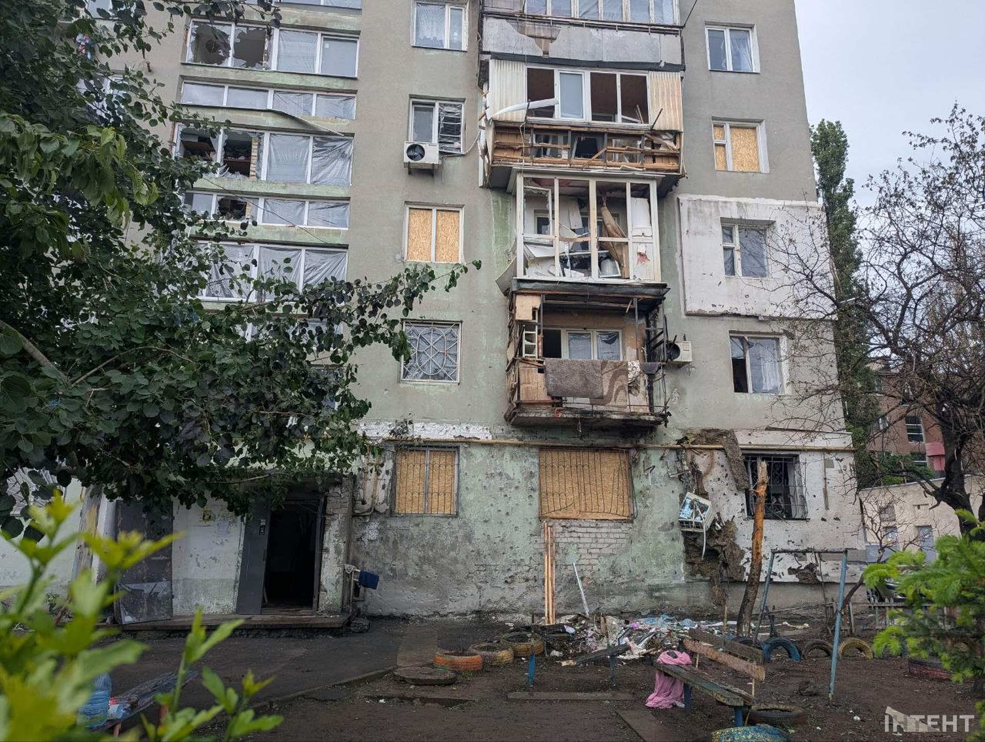 Внаслідок двох нічних атак в Одесі постраждали п'ять людей