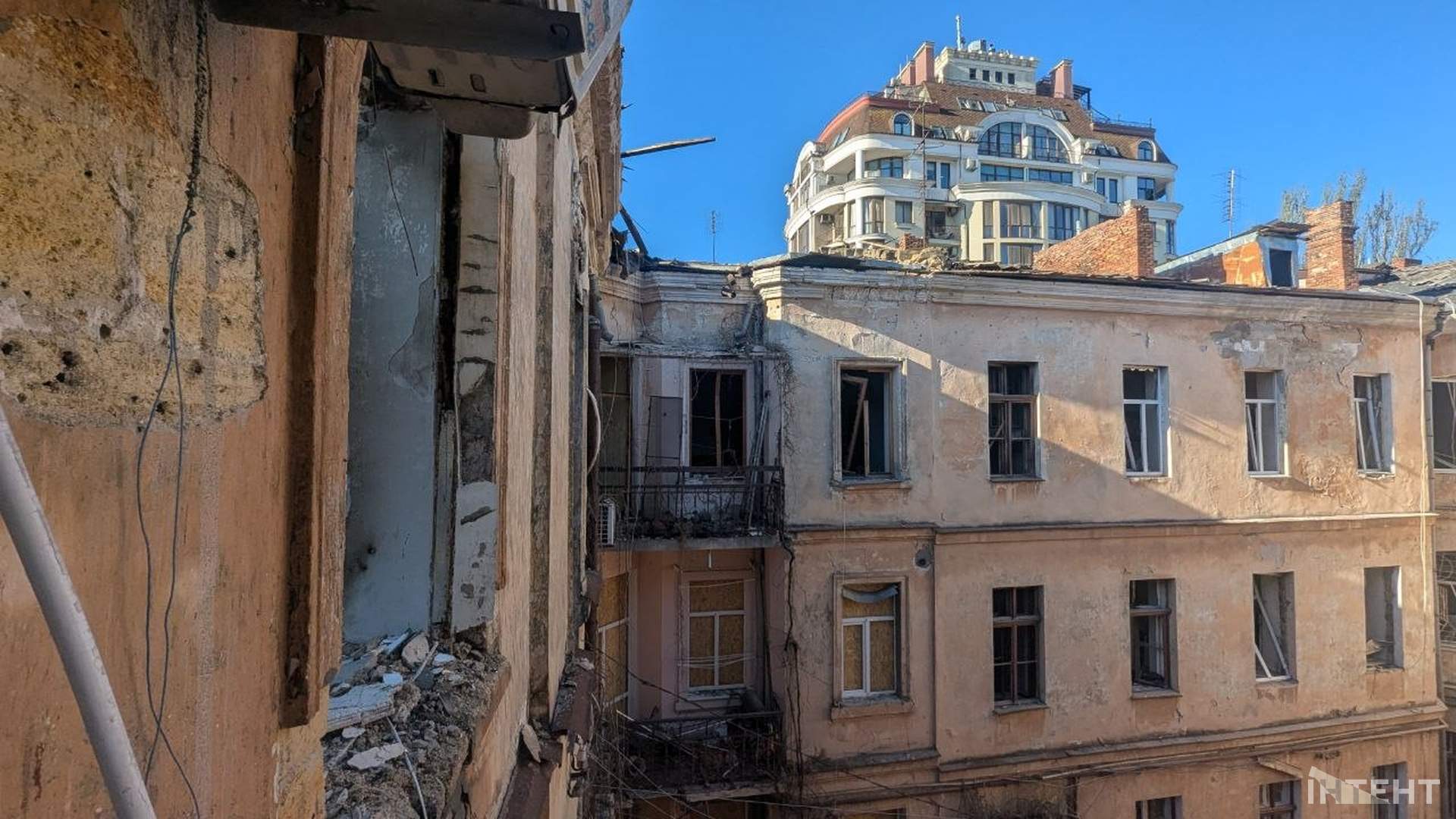 В Одесі внаслідок обстрілу постраждали 11 людей