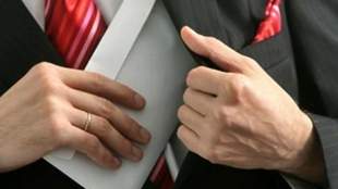 Директора херсонської комунальної служби залишили під слідством за розтрату