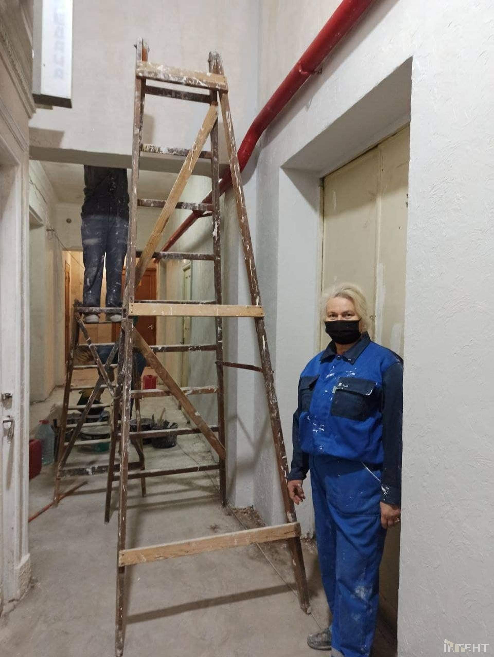 Екскурсія кабінетами "Суспільного": поєднання різних епох одеського телебачення