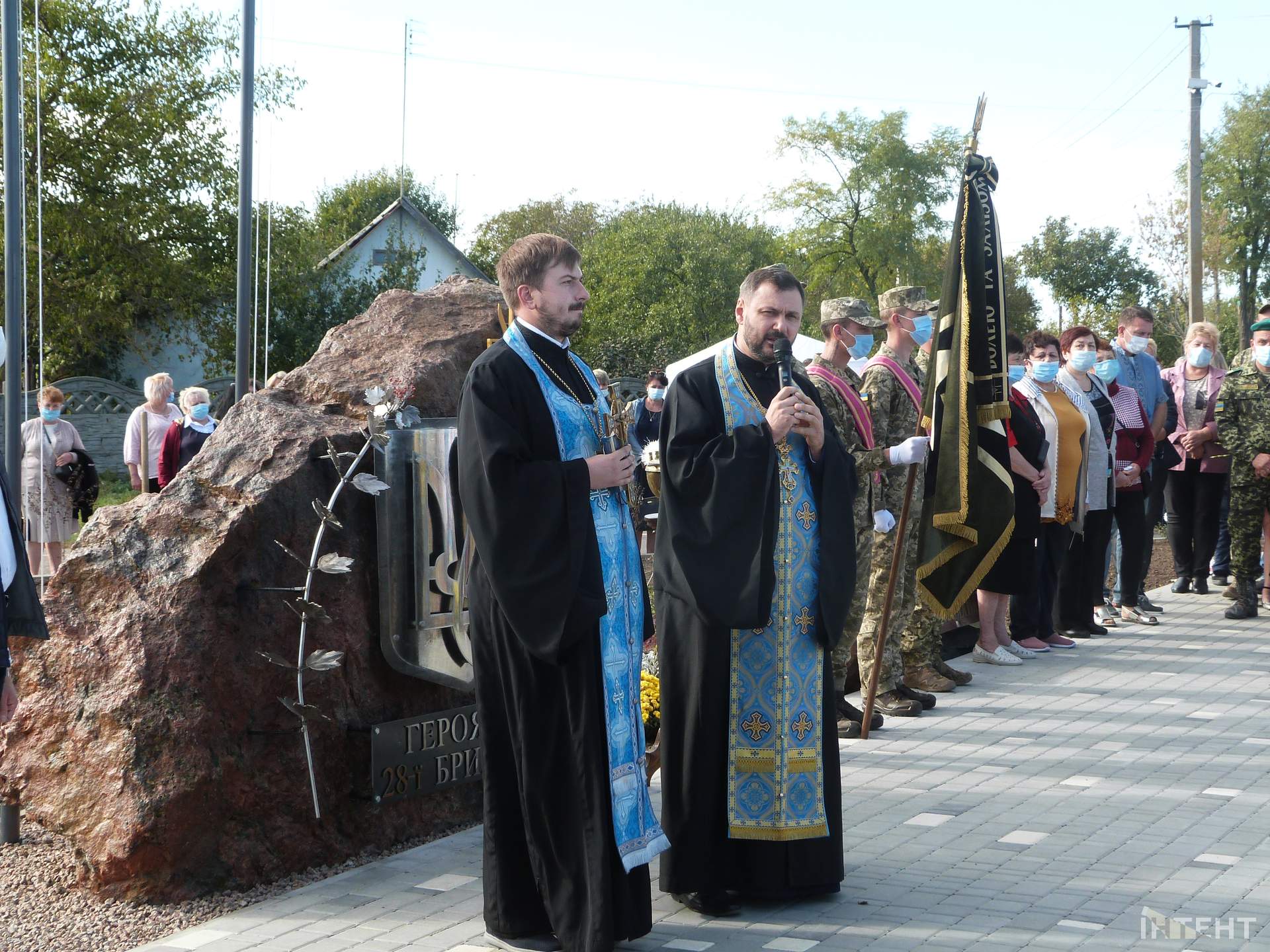 У Доброславі відкрили пам`ятний знак Героям 28 бригади
